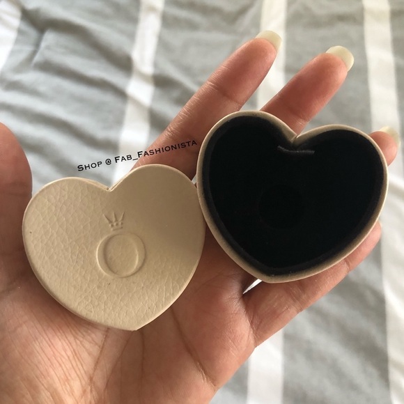 Limited edition pandora leather box - Picture 1 of 5